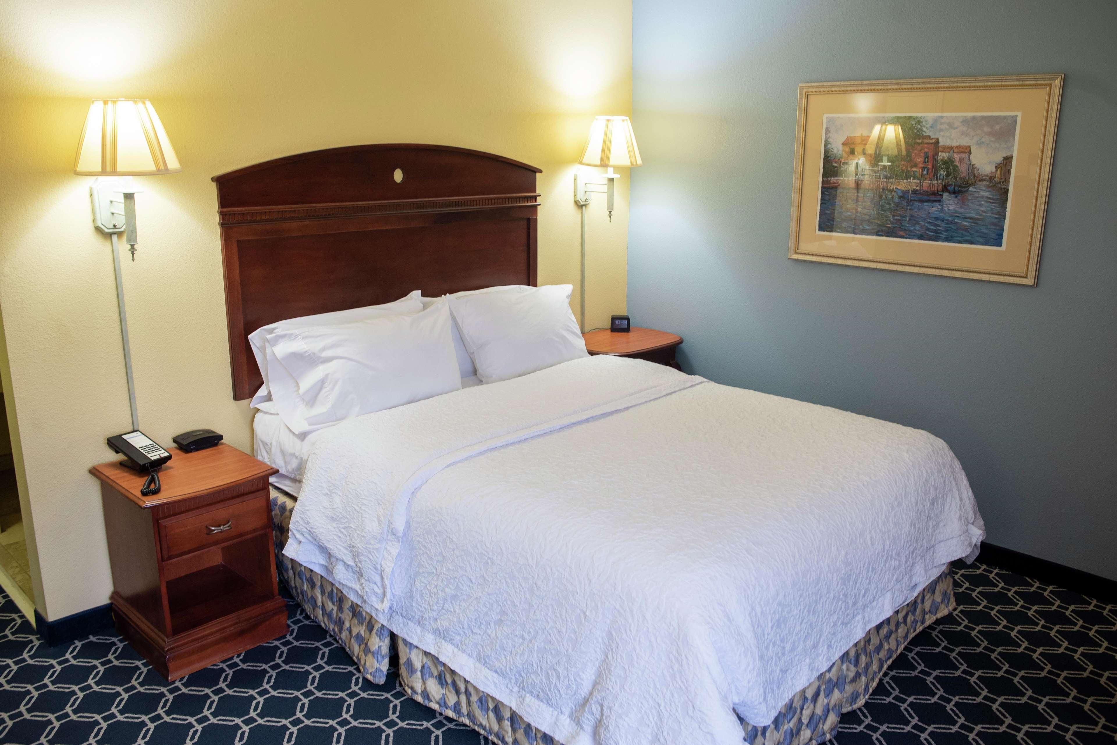 Hampton Inn Lebanon Exteriör bild