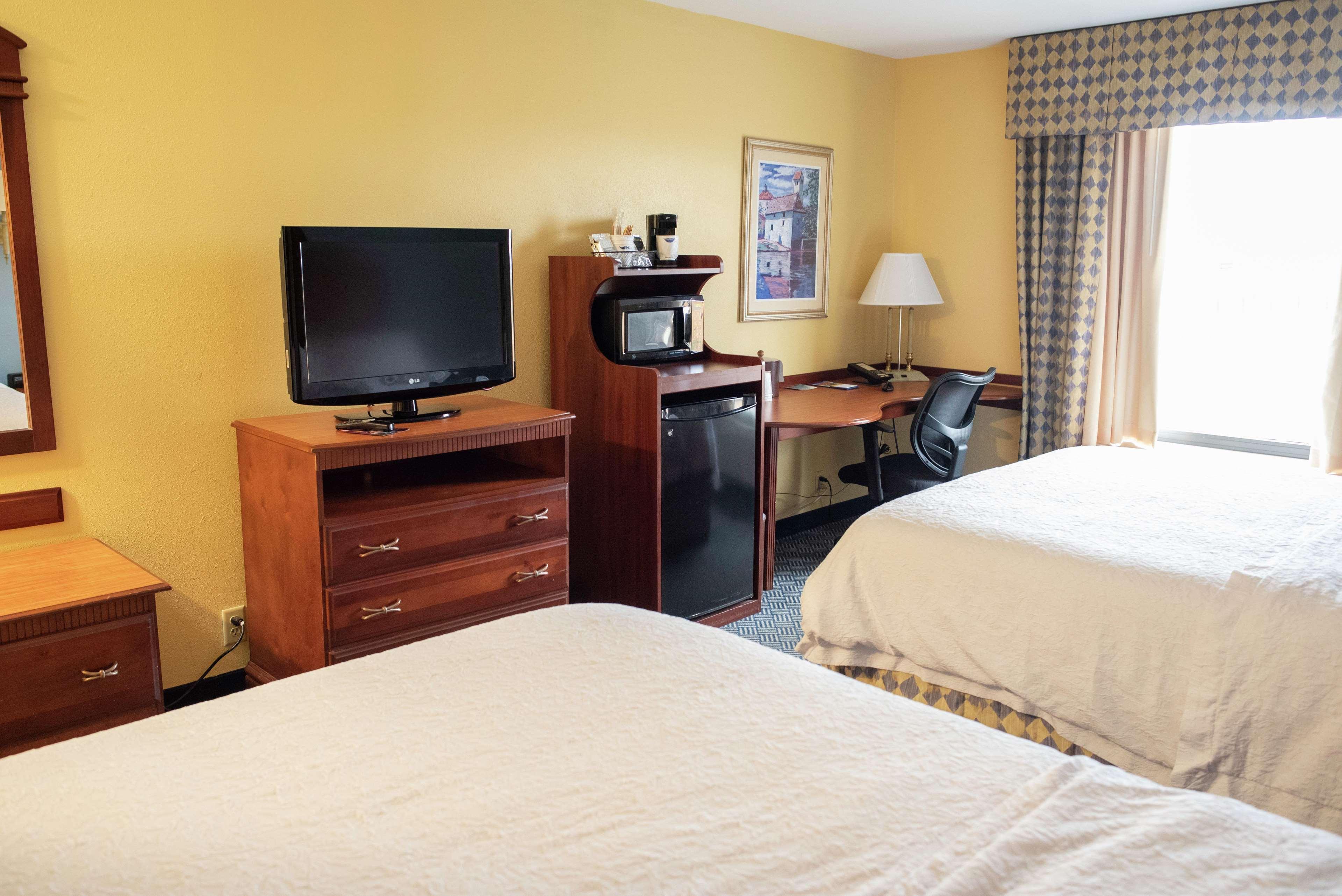 Hampton Inn Lebanon Exteriör bild
