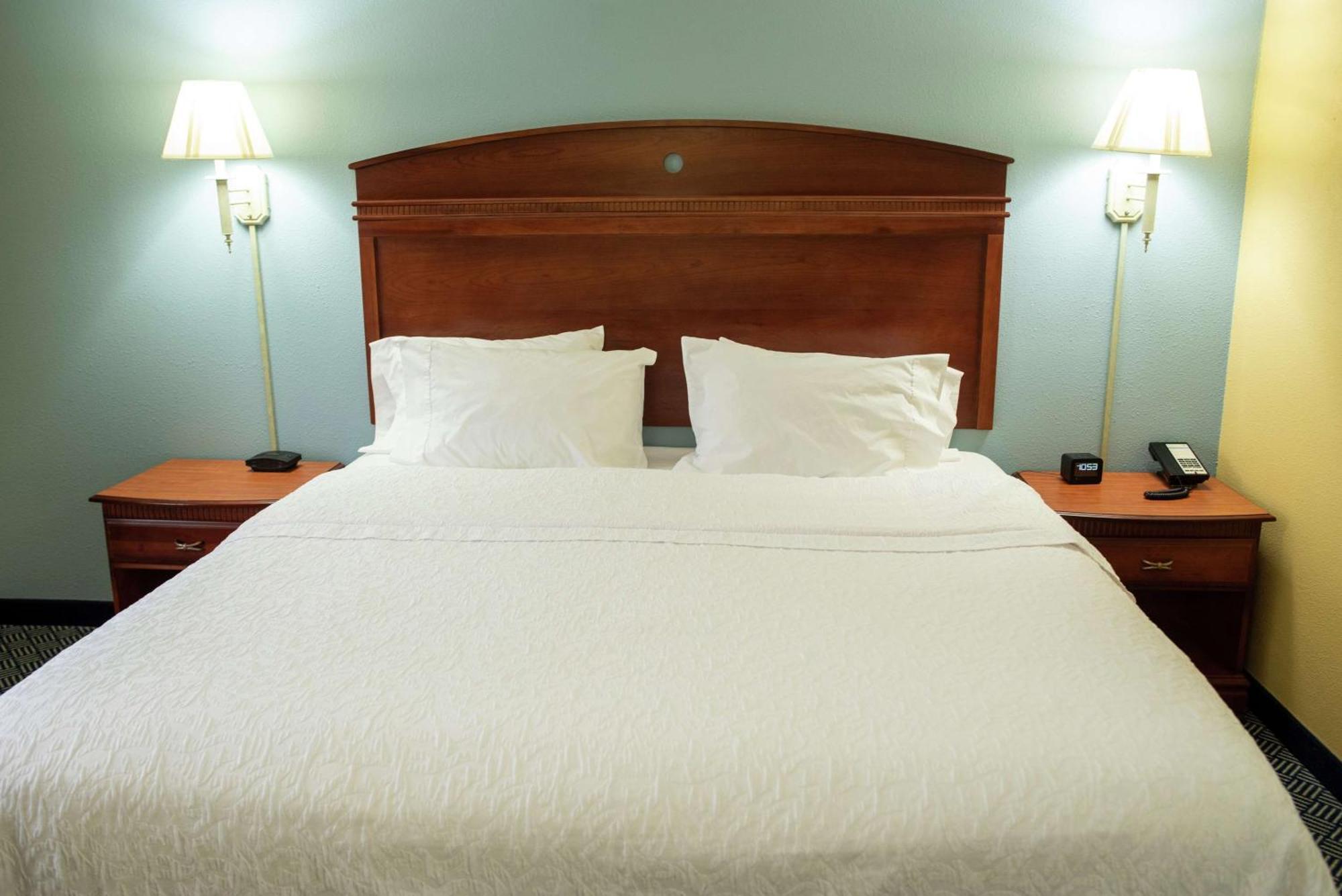 Hampton Inn Lebanon Exteriör bild