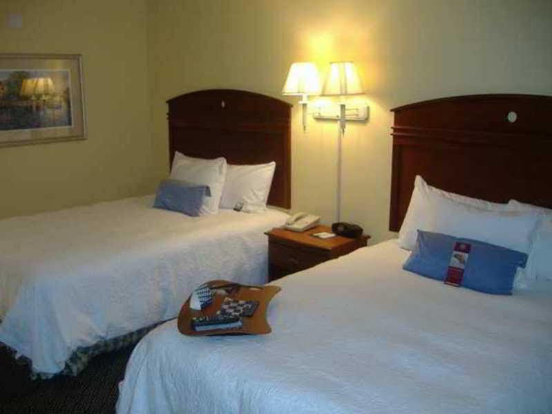 Hampton Inn Lebanon Exteriör bild